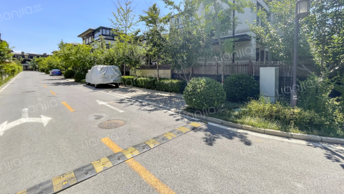 牛驼温泉孔雀城御玺泉境外景图