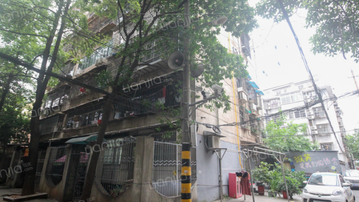 民主东街外景图