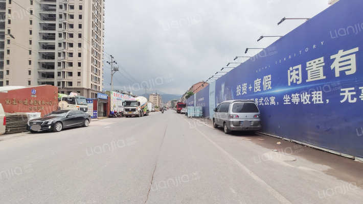 远疆天域外景图