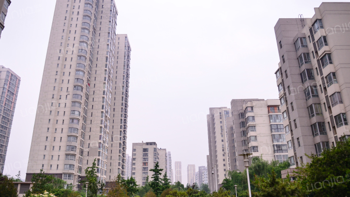 领秀城C区外景图