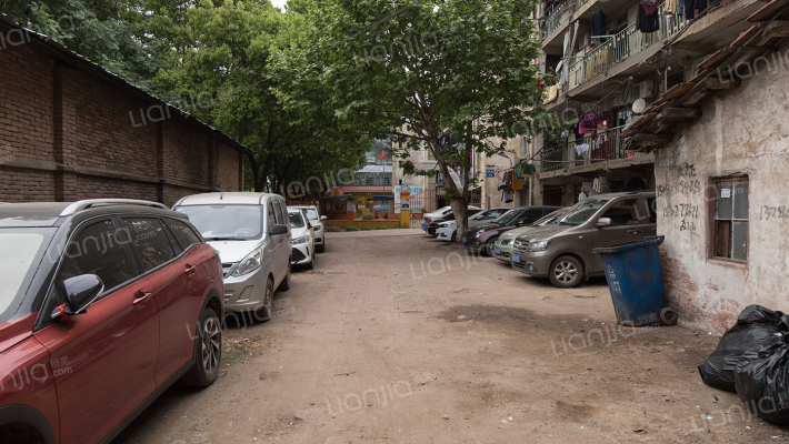 武焦宿舍外景图