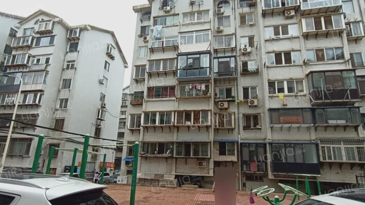 通伸西街外景图