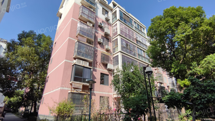 锦城香格里拉东区外景图