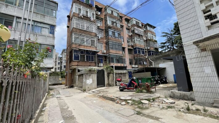 中国移动宿舍外景图