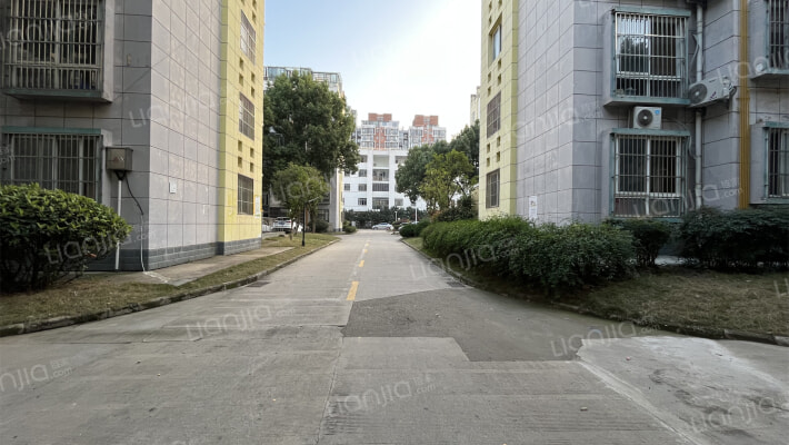 芙蓉公寓外景图