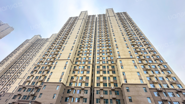 东天池小区外景图