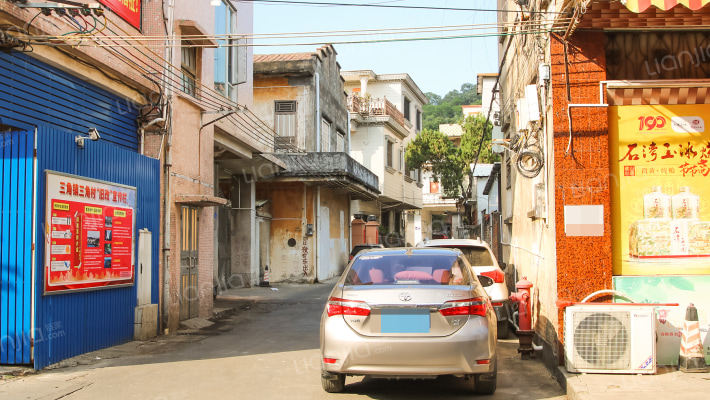 三角市场外景图