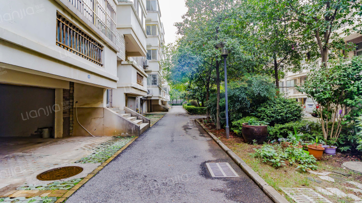 蓝宝石生态园外景图