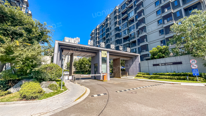 卓越维港外景图