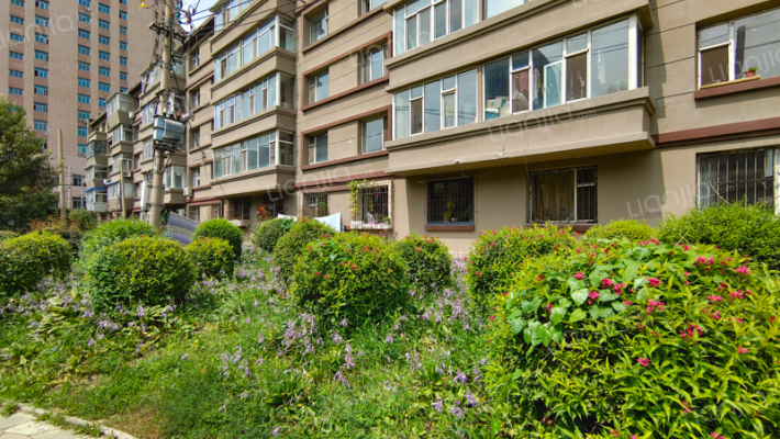 师大一教外景图