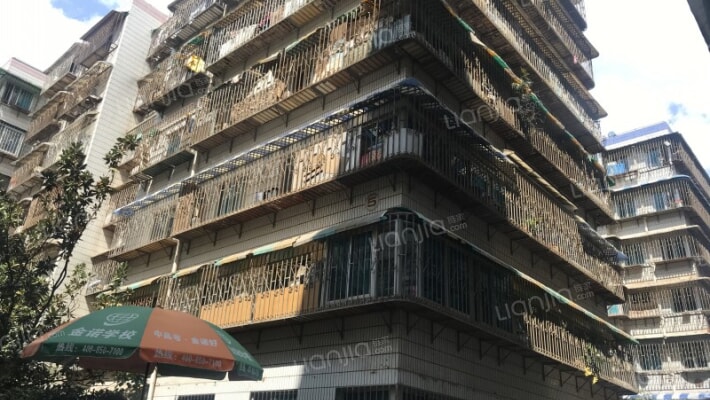 石桥铺25号外景图