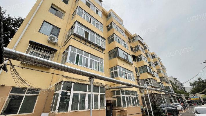 幸福路33号院外景图