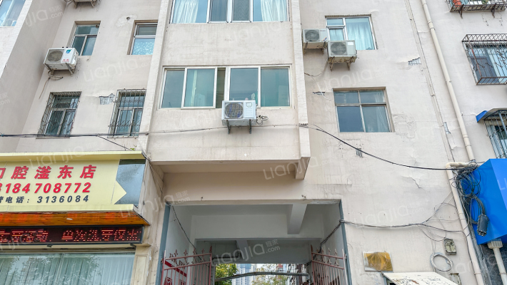 农工委住宅楼外景图