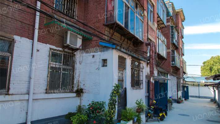 六中北校生活区外景图