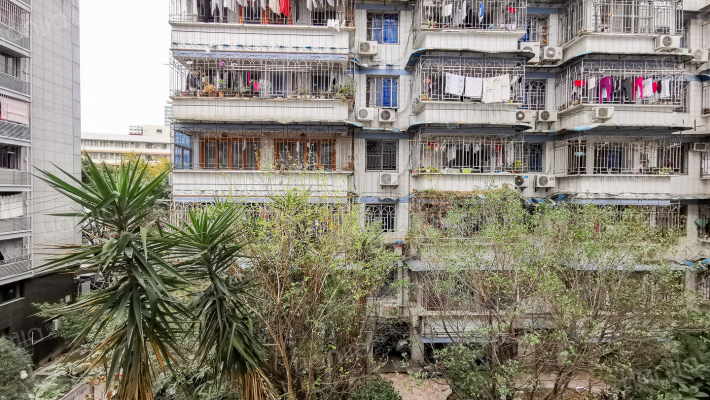 裕华公寓外景图