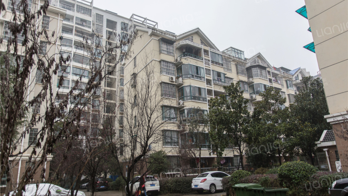 新世纪花园外景图