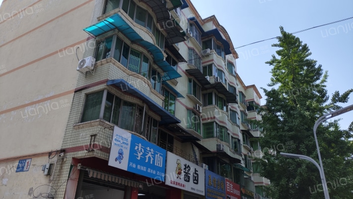 辰居路280号外景图