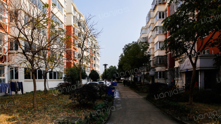 晨光花园外景图