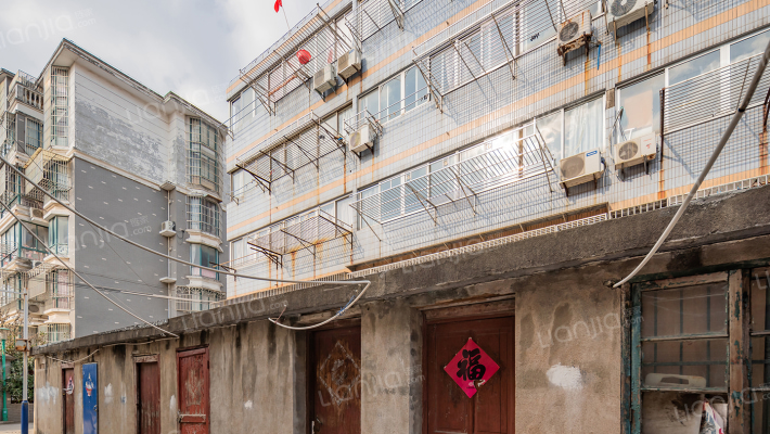 面粉厂东区外景图