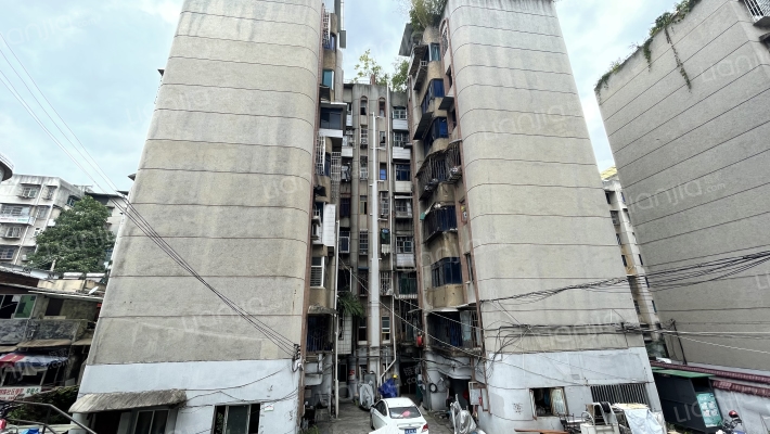 花溪街生防疫站职工住宅外景图