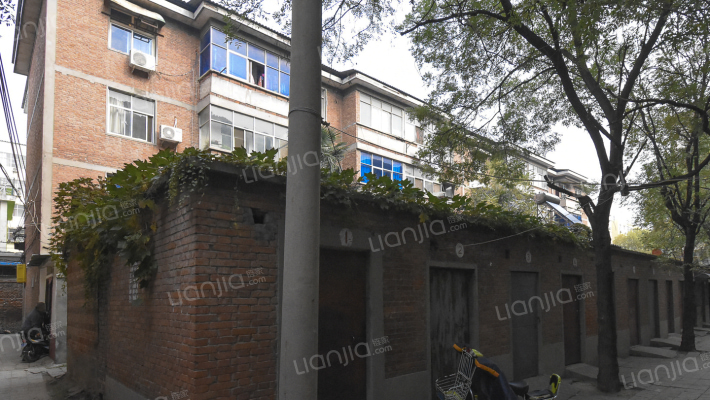 建委家属院外景图