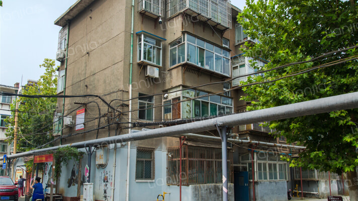 体育场街道兴乔社区外景图