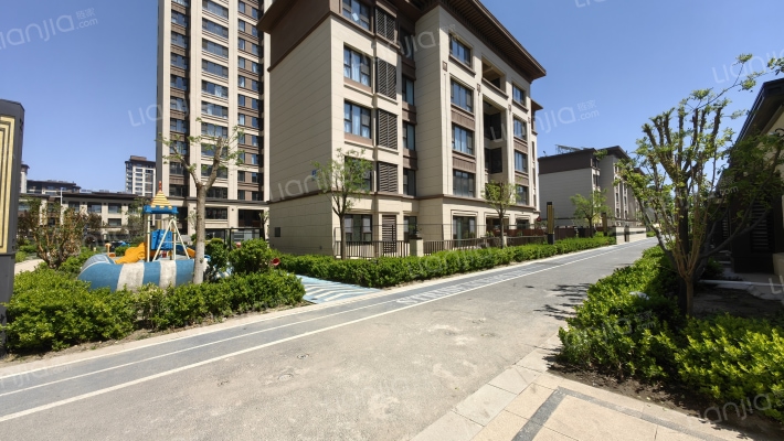 天铂曜园外景图