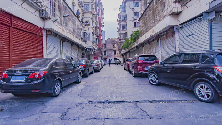 东湖花园外景图