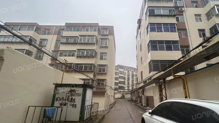 洪山大街外景图