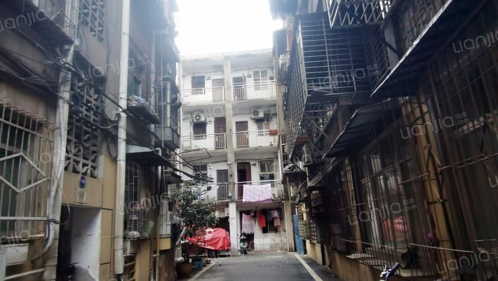 襄江饭店家属院外景图