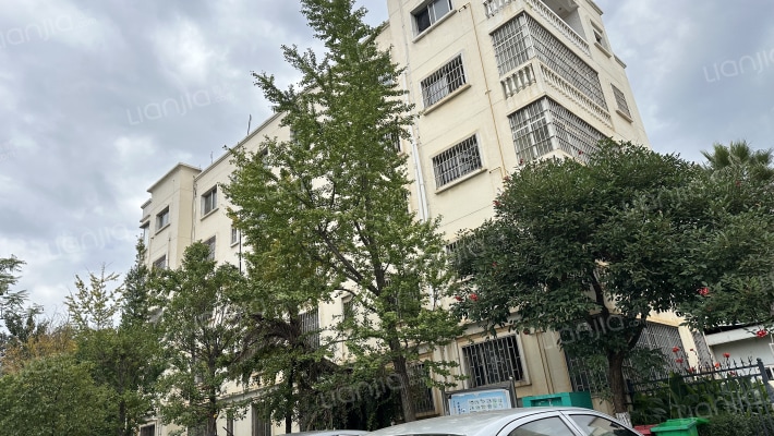 法院小区外景图