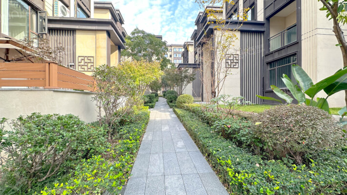 雅居乐富春山居璟昱府外景图