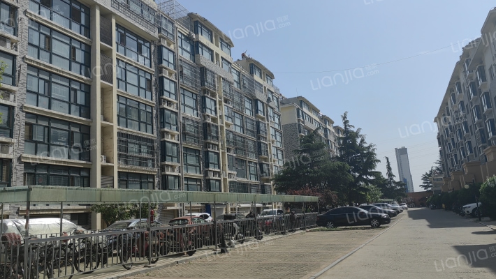 中庭尚城外景图