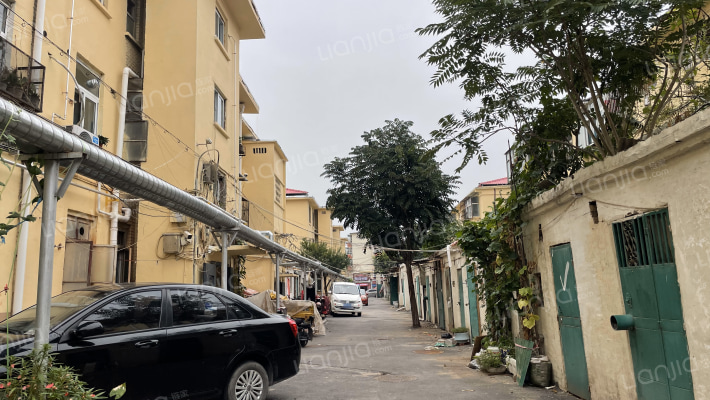 幸福街35号院外景图