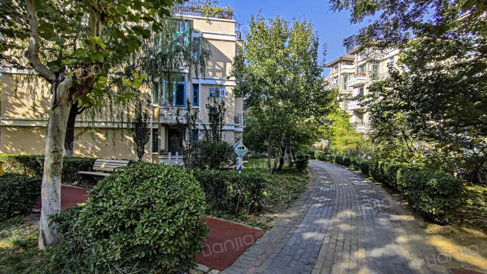 浉城百丽外景图