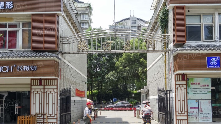 银河嘉园外景图