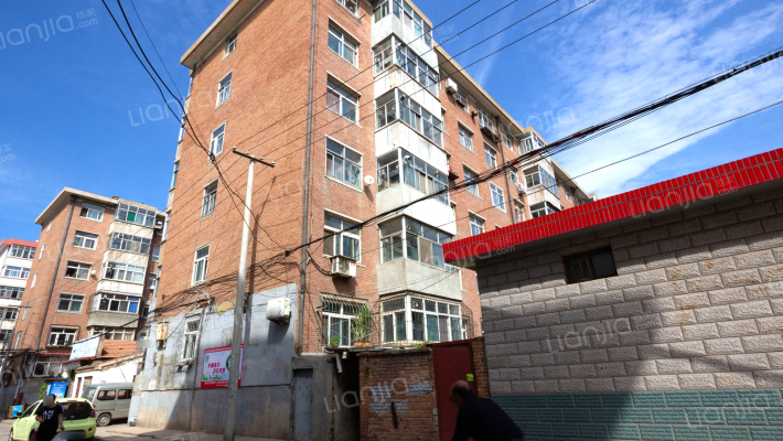 观桥东街北巷4号院外景图