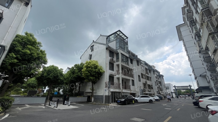 景秀江南外景图