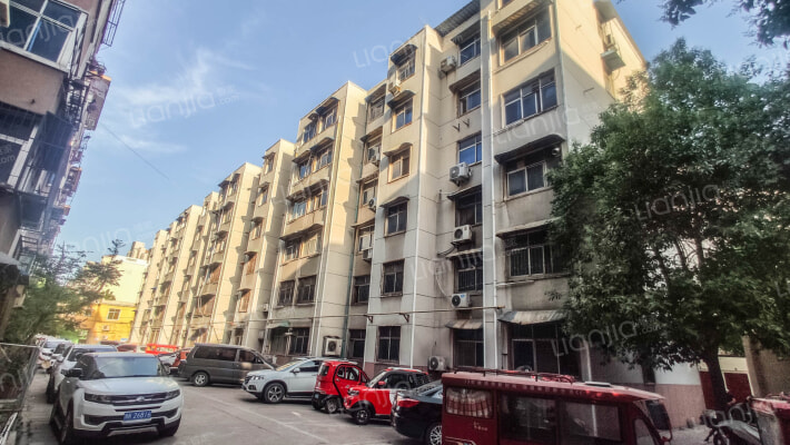 八中家属院西院外景图