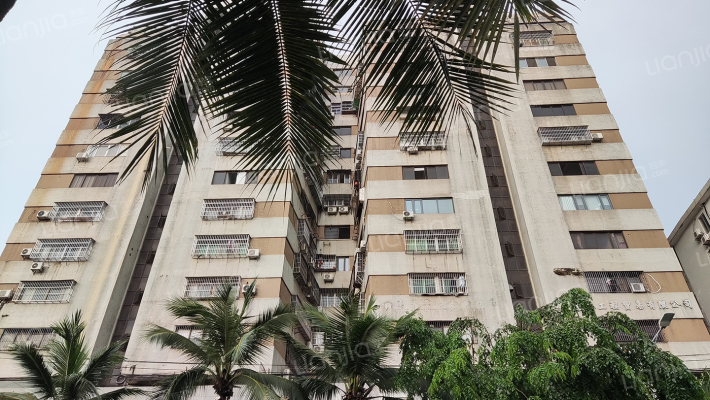 海南三建职工生活小区外景图