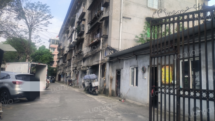 胡家巷92号院外景图