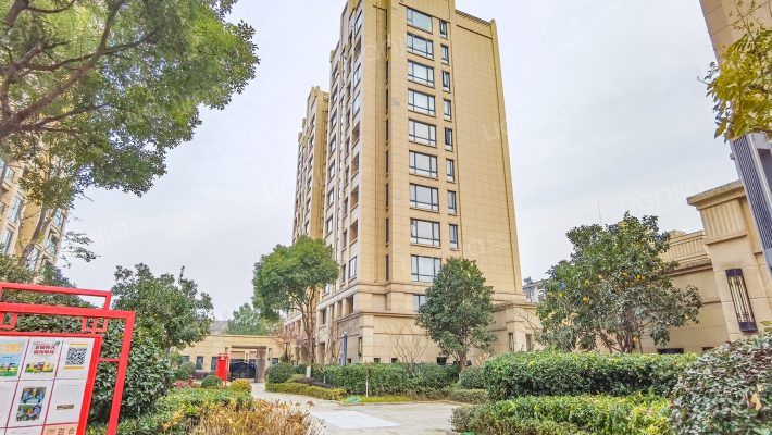 百合嘉苑外景图