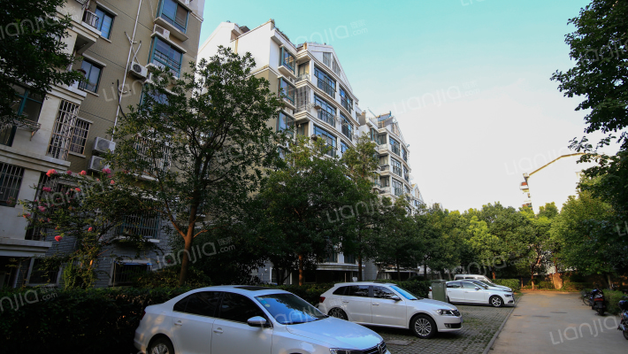 江城人家外景图