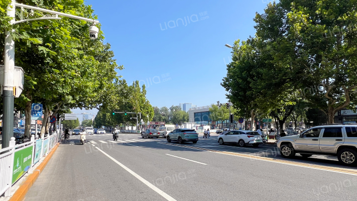 玉桥中路17号院外景图