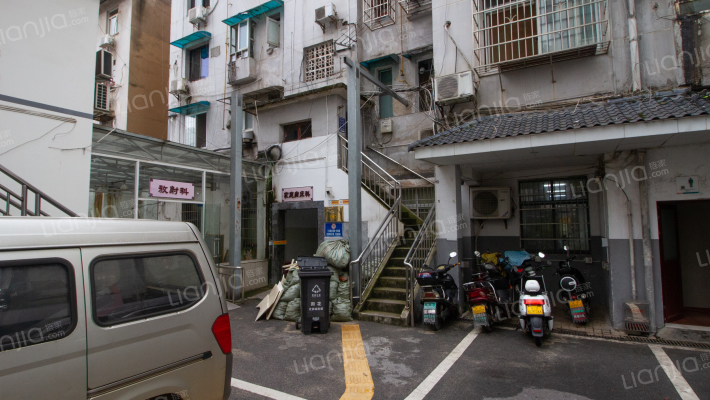 长沙市中医康复医院宿舍外景图