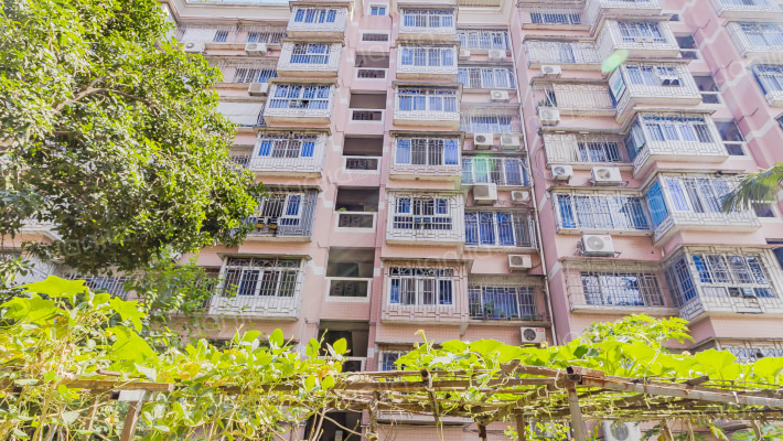 邮政公寓外景图