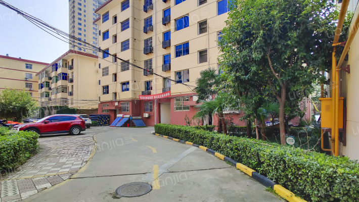 新苑小区外景图