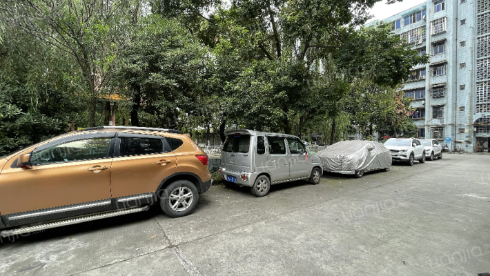 攀工行老干基地外景图