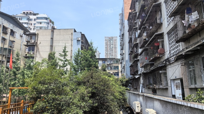 玉双路138号外景图