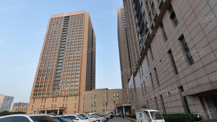 富田财富广场外景图